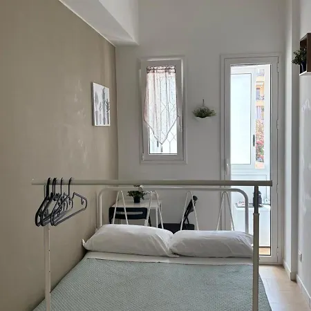 Notarbartolo Room#200 * Palermo